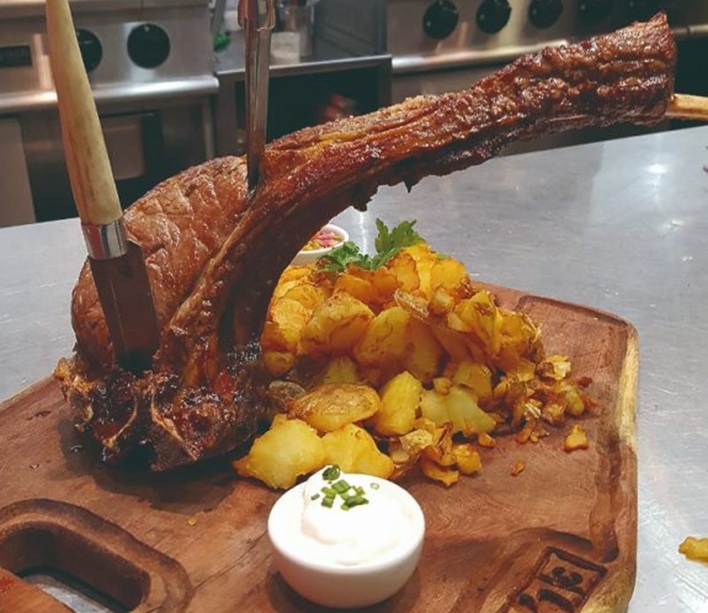 Parrilla, El Cascote