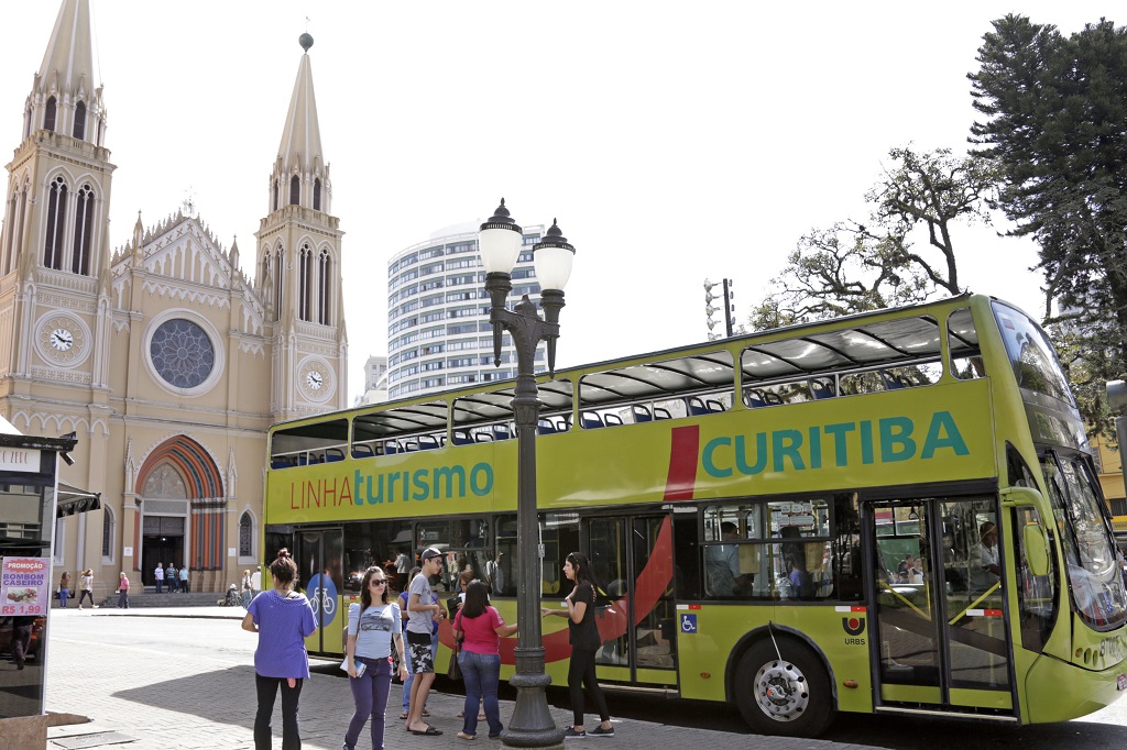 Linha Turismo volta a Curitiba