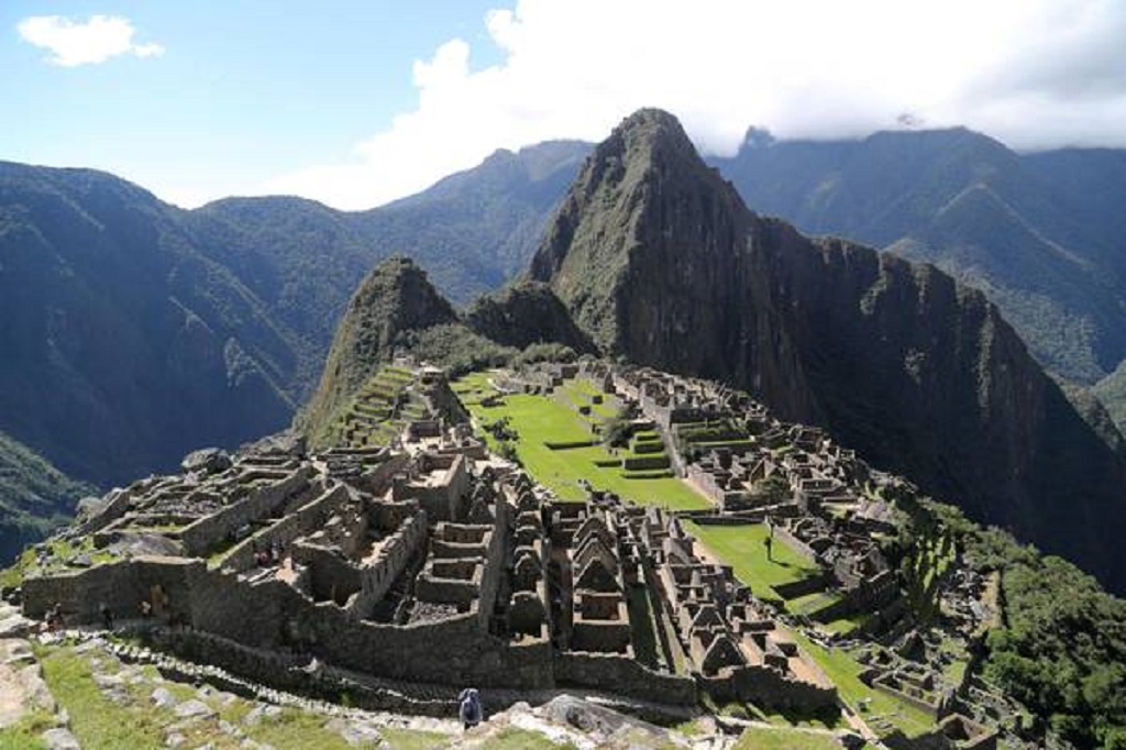 Machu Picchu reabre para grupos de 675 turistas por dia