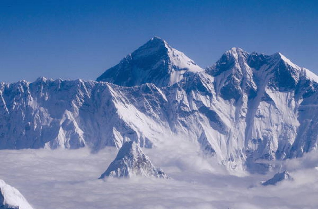 Monte Everest 'cresceu' 86 cm em nova medição