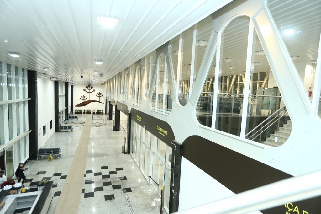 Cascavel inaugura novo terminal de passageiros no aeroporto