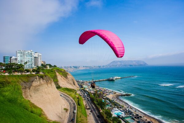 Miraflores, parapente, Lima Peru