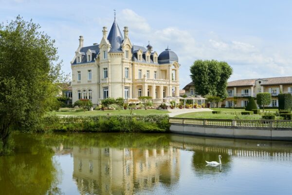 Château Hôtel Grand Barrail 