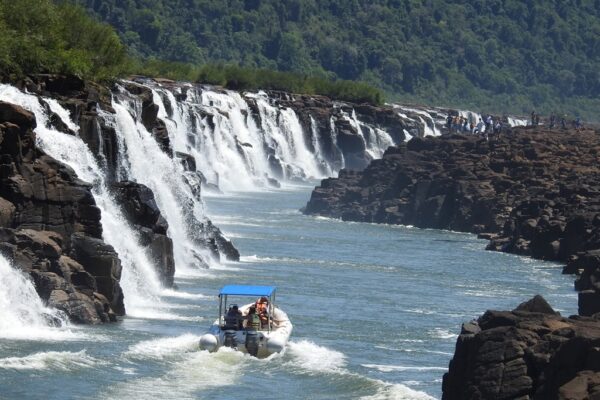 Salto Yucumã, passeio barco, Parque Estadual do Turvo