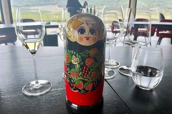 Petisco servido dentro da bonequinha, Bodega Arzuaga