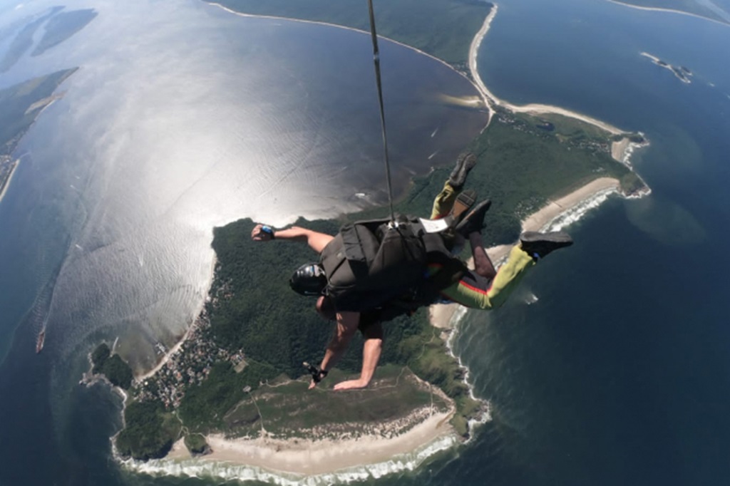 Paraquedismo Ilha do Mel, Paraná