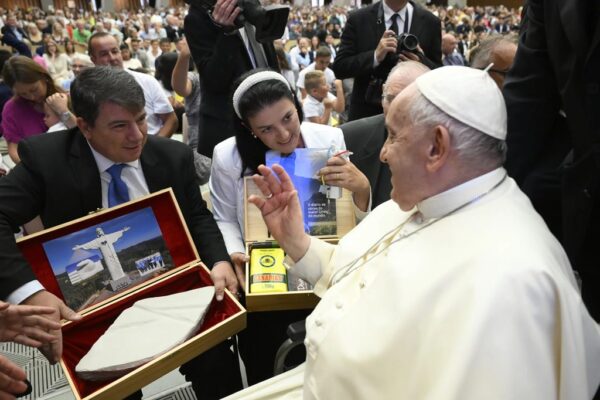 Cristo Protetor, benção Papa Francisco
