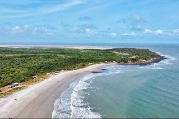 Praia de Araoca, Guimarães, Maranhão