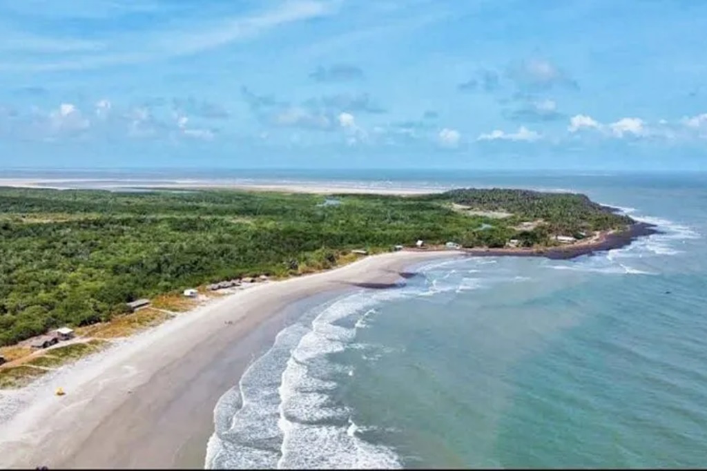 Praia de Araoca, Guimarães, Maranhão
