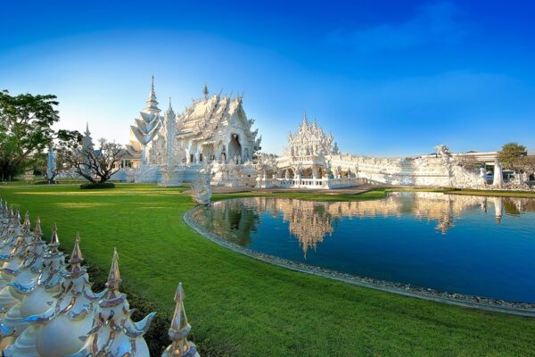 Wat Rong Khoon, Chiang Rai, Tailândia