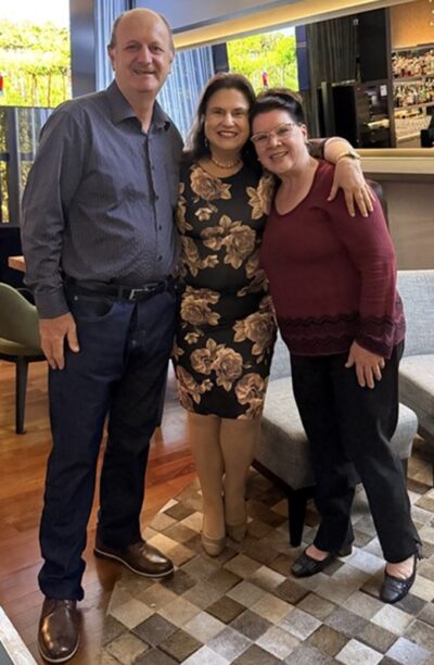 Edgar e Marilei Giordani, da Vinum Terra, com Bete Yang