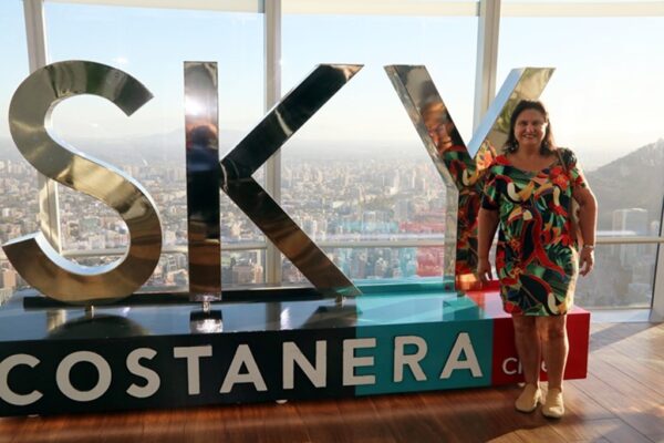 Bete Yang, Sky Costanera