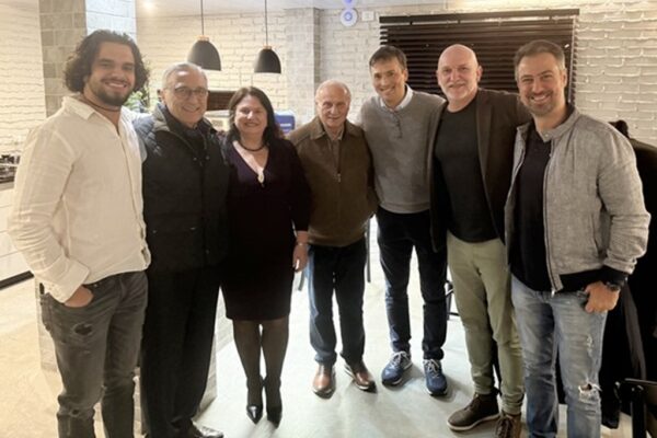 Bete Yang, Constantini