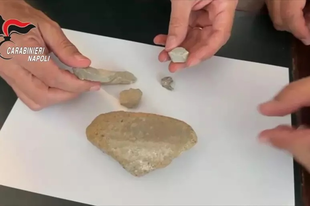 Furto pedras Pompeia Furto pedras Pompeia