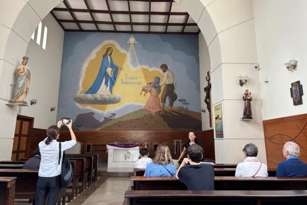 Walking tour Vila Jaguaribe, Campos do Jordão, São Paulo