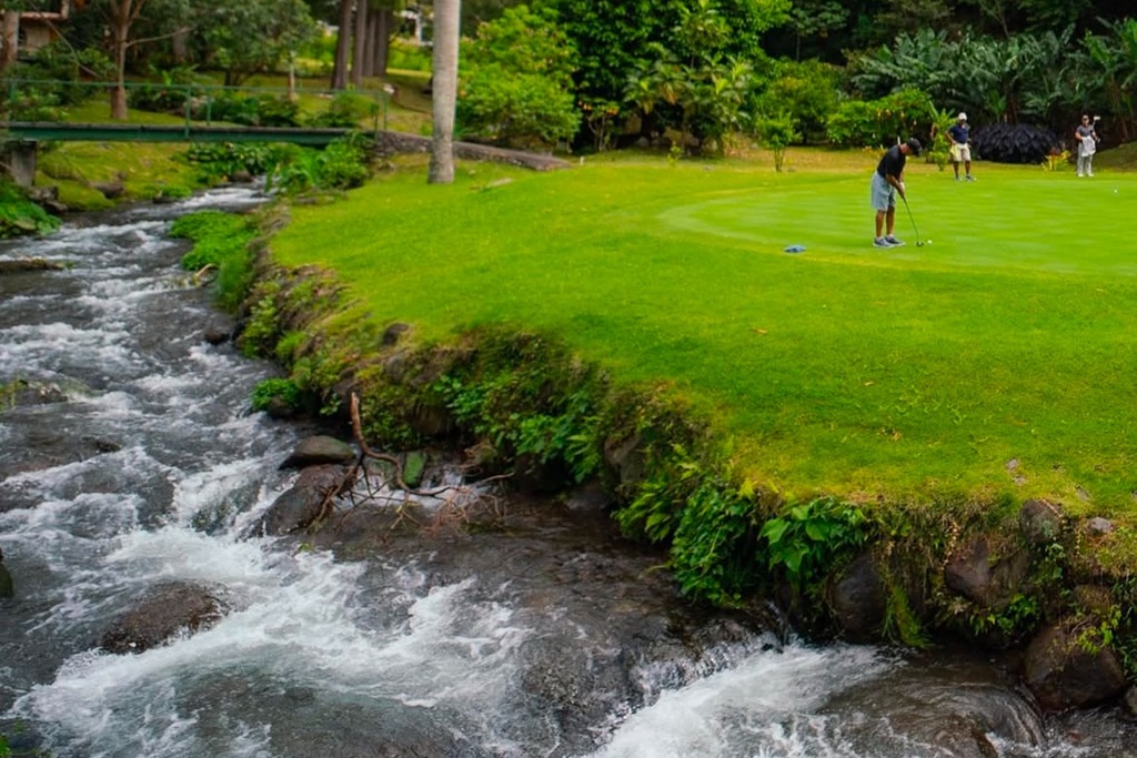 Valle Escondido Golf Resort