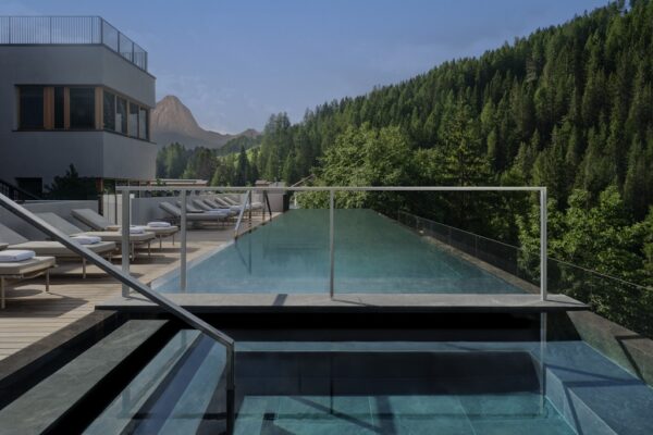 Piscina, Aman Rosa Alpina