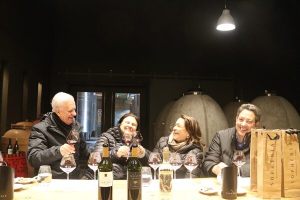 Degustação Finca Sophenia Bete Yang