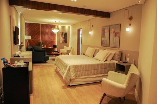 Quarto, Bristol Infinity Hotel