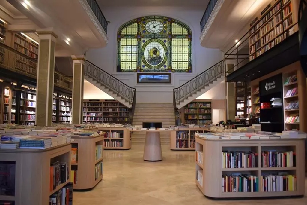 Livraria Feltrinelli, Montevidéu Livraria Feltrinelli, Montevidéu