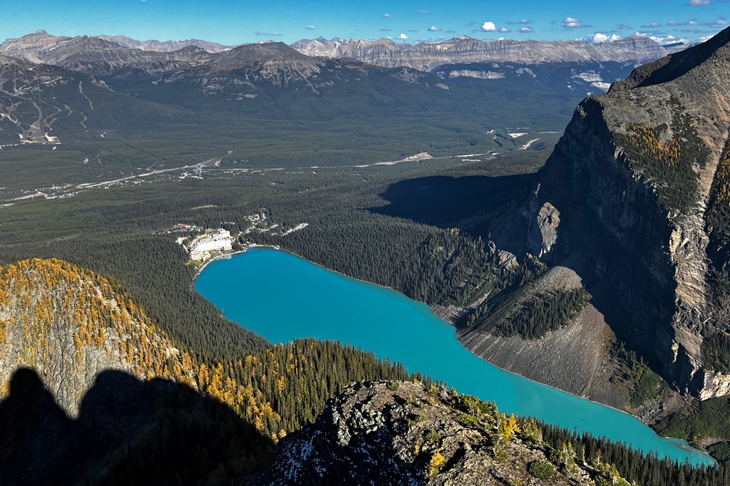 Lake Loiuse, Parque Nacional Banff, Alberta, Canadá Lake Loiuse, Parque Nacional Banff, Alberta, Canadá
