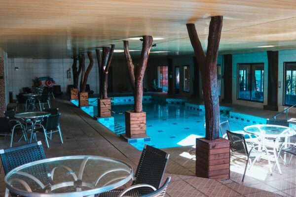 Piscina interna, Boqueirão Hotel Fazenda