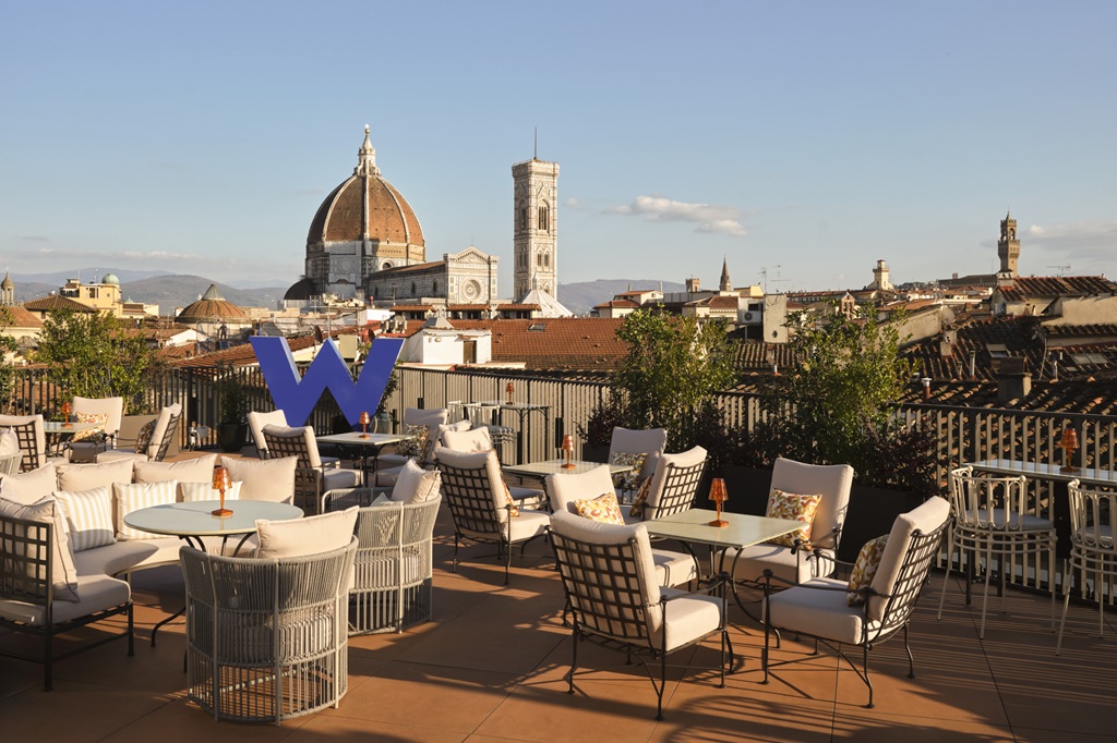 Zefiro Rooftop, W Florence