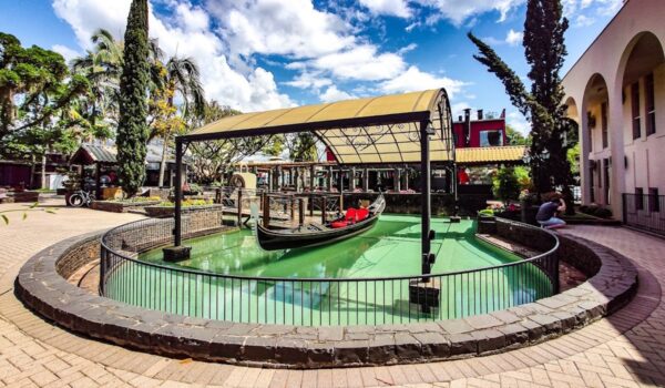 Praça Humberto Bortoluzzi, Nova Veneza, Santa Catarina