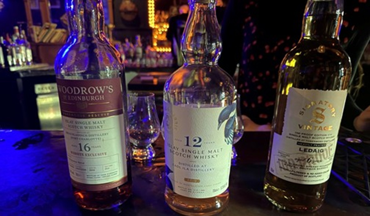 Bete Yang, Degustação de whiskies em Edimburgo, Escócia