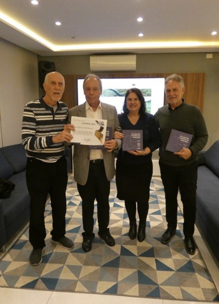 Engenheiros Nelson Gomez, Dado Bassetti, Bete Yang e Marco Bassetti